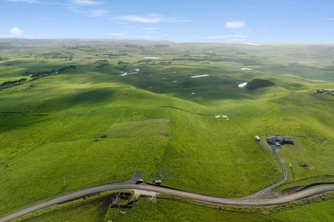 Photo of property in 177 Rehutai Road, Baylys Beach, 0377