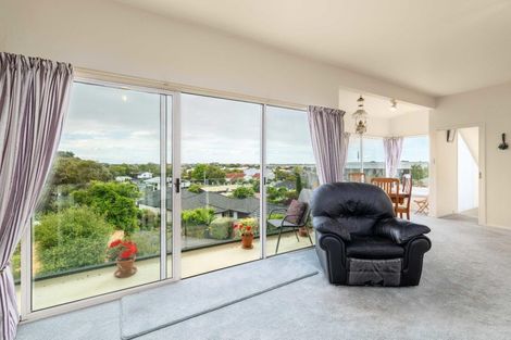 Photo of property in 1/7 Ball Lane, Redcliffs, Christchurch, 8081