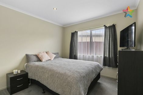 Photo of property in 25 Grimsby Grove, Wainuiomata, Lower Hutt, 5014