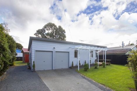 Photo of property in 31 Harbour View Road, Point Wells, 0986