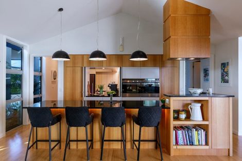 Photo of property in 5 Tupuhi Place, Highlands Park, New Plymouth, 4312