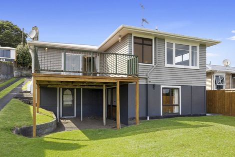 Photo of property in 7 Mount View Place, Spotswood, New Plymouth, 4310