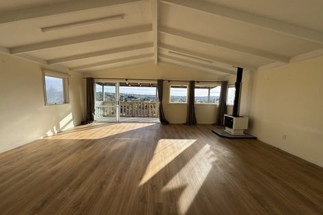 Photo of property in 575 East Coast Road, Browns Bay, Auckland, 0630