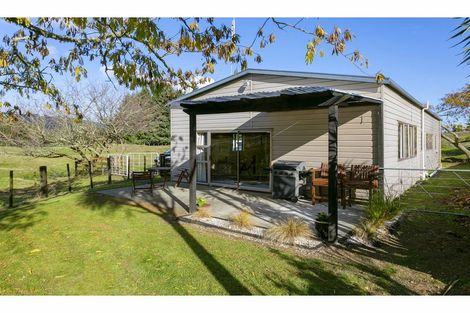 Photo of property in 4/864 Whangamata Road, Kinloch, Taupo, 3377