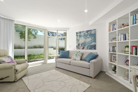 Photo of property in 1/31 Craig Road, Milford, Auckland, 0620