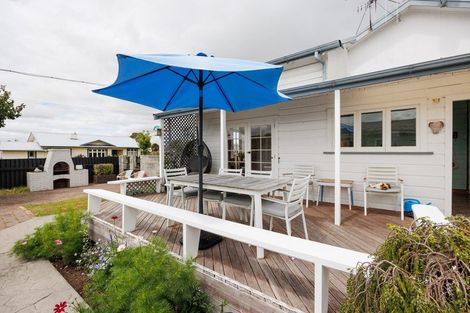 Photo of property in 30 Cuba Street, Marton, 4710