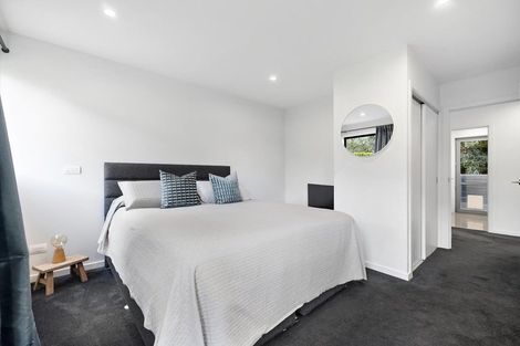 Photo of property in 23 Cedar Drive, Kelvin Heights, Queenstown, 9300