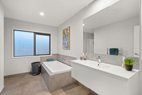 Photo of property in 198 Matua Road, Kumeu, 0810