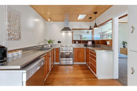 Photo of property in 127 Riverside Drive, Parahaki, Whangarei, 0112