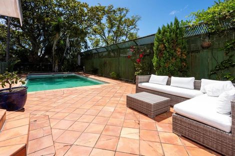 Photo of property in 2 Minnehaha Avenue, Takapuna, Auckland, 0622