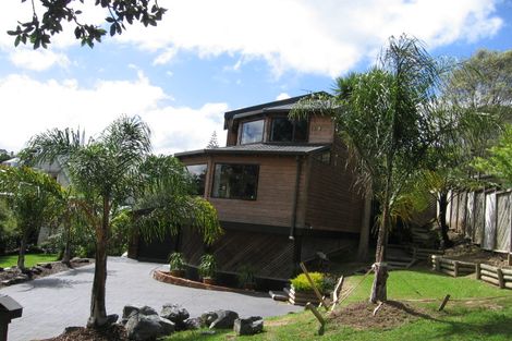 Photo of property in 5 Telephone Road, Birkenhead, Auckland, 0626