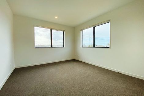 Photo of property in 104a Eversleigh Road, Belmont, Auckland, 0622