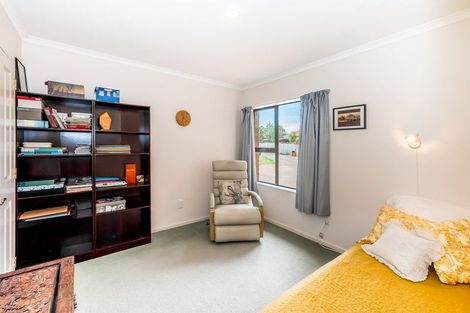 Photo of property in 18 Lorna Irene Drive, Raumati South, Paraparaumu, 5032