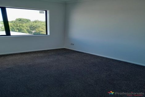 Photo of property in 10d White Road, Manurewa, Auckland, 2102