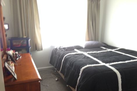 Photo of property in 11 Lloyd Avenue, Papatoetoe, Auckland, 2025