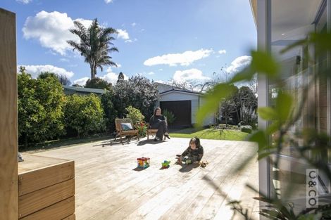 Photo of property in 15 Albert Street, Riverhead, 0820