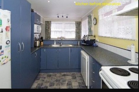 Photo of property in 20 Segedin Place, Glenfield, Auckland, 0629