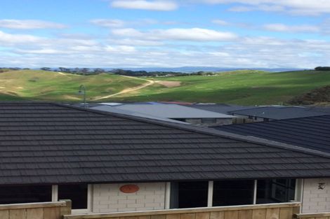 Photo of property in 212 Waikite Road, Welcome Bay, Tauranga, 3175