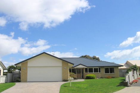 Photo of property in 33 Rosberg Place, Mount Maunganui, 3116
