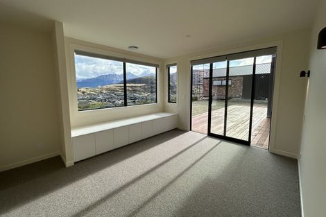 Photo of property in 107 Spur Ridge Rise, Jacks Point, 9371