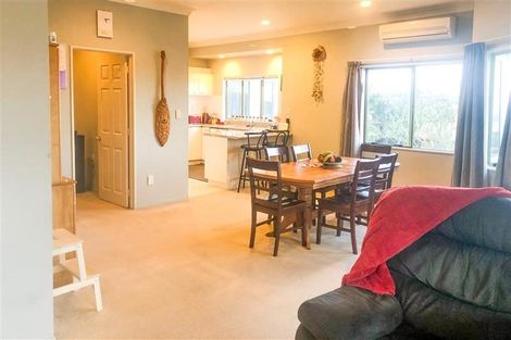 Photo of property in 123 Hobsonville Road, West Harbour, Auckland, 0618