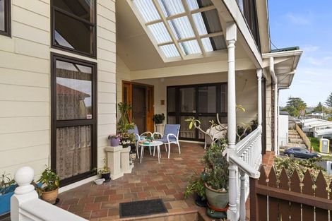 Photo of property in 96 Cardiff Road, Pakuranga, Auckland, 2010