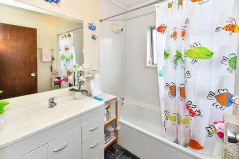 Photo of property in 3/50 Kenderdine Road, Papatoetoe, Auckland, 2025