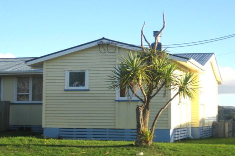Photo of property in 16a-b Miranda Street, Cannons Creek, Porirua, 5024