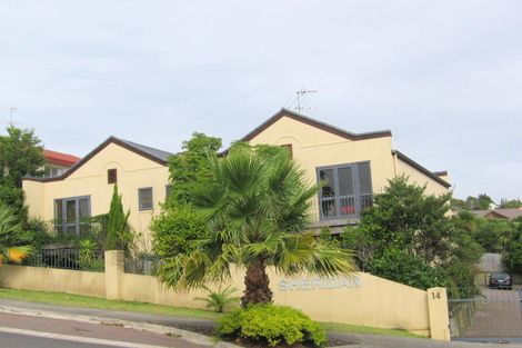 Photo of property in 4/14 Ponderosa Drive, Oteha, Auckland, 0632