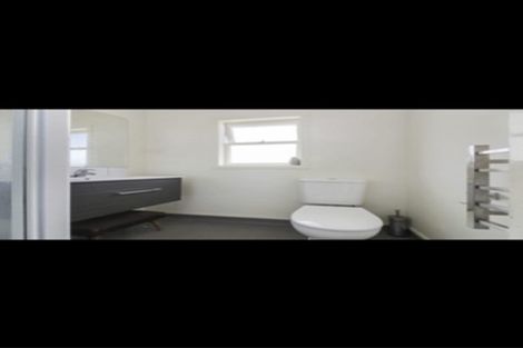 Photo of property in 15 Putini Road, Mangere Bridge, Auckland, 2022