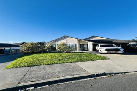 Photo of property in 23 Reserva Crescent, Kumeu, 0810