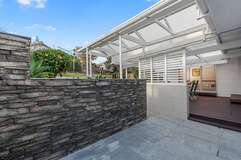 Photo of property in 43 Lynden Avenue, Hillcrest, Auckland, 0627