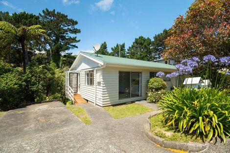 Photo of property in 16a Glen Alton Avenue, Paparangi, Wellington, 6037