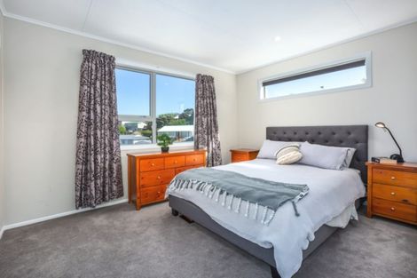 Photo of property in 445 Warspite Avenue, Ascot Park, Porirua, 5024