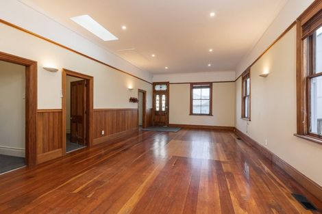 Photo of property in 24 Moir Street, Mount Victoria, Wellington, 6011