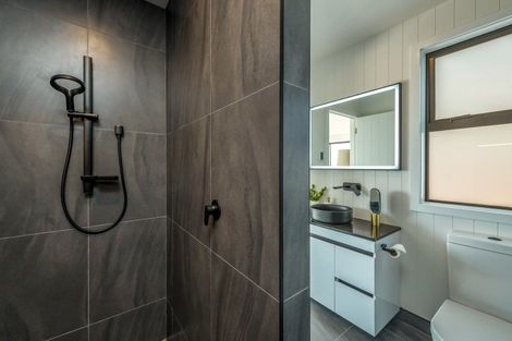 Photo of property in 70 Katania Heights, Brightwater, 7022