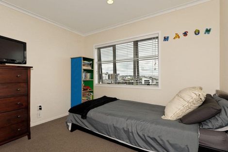 Photo of property in 48 Buckley Avenue, Hobsonville, Auckland, 0616