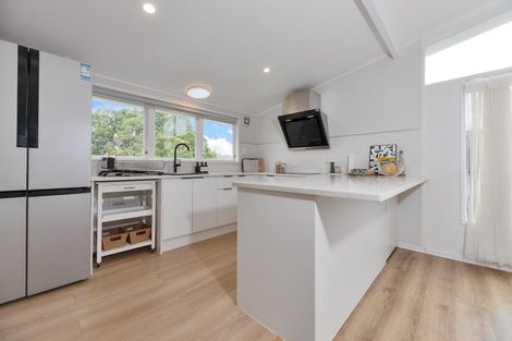 Photo of property in 137 Verbena Road, Birkdale, Auckland, 0626