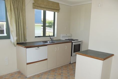 Photo of property in 2 Park Avenue, Titahi Bay, Porirua, 5022