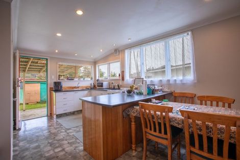 Photo of property in 3 Otanga Street, Dannevirke, 4930