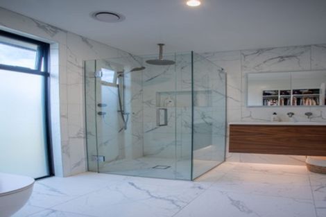 Photo of property in 6 Cheviot Street, Jacks Point, 9371