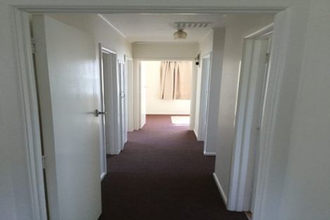 Photo of property in 2/25 Nutsey Avenue, Northcote, Auckland, 0627