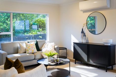 Photo of property in 281 Sturges Road, Henderson Valley, Auckland, 0612