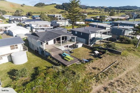 Photo of property in 28 Hall Road, Pataua North, Whangarei, 0175