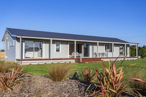 Photo of property in 2 Pukeko Way, Amberley, 7410