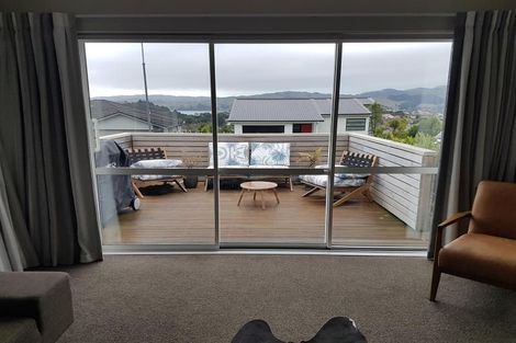 Photo of property in 7a Madeira Close, Whitby, Porirua, 5024