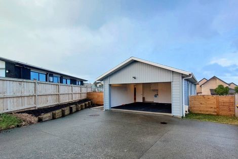 Photo of property in 66 Taikura Avenue, Red Beach, 0932