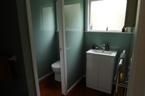 Photo of property in 31 Pembroke Road, Northland, Wellington, 6012