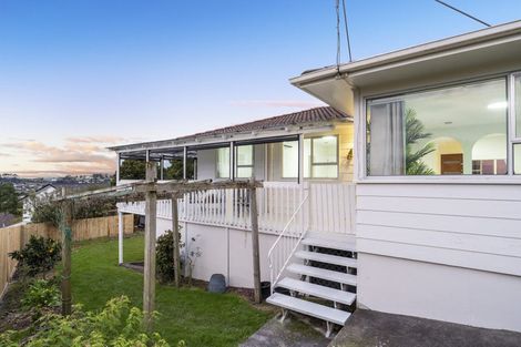 Photo of property in 92 Gallony Avenue, Massey, Auckland, 0614