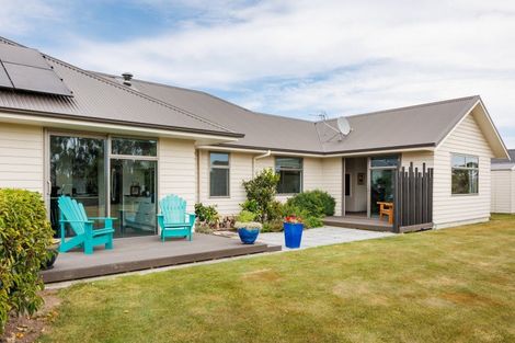 Photo of property in 20 Loveston Lane, Kelvin Grove, Palmerston North, 4470
